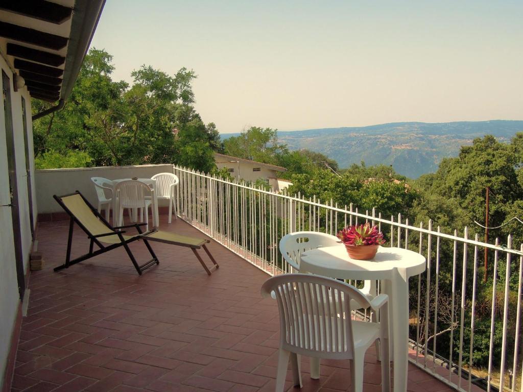Casa Solotti Guest House Nuoro  Rom bilde